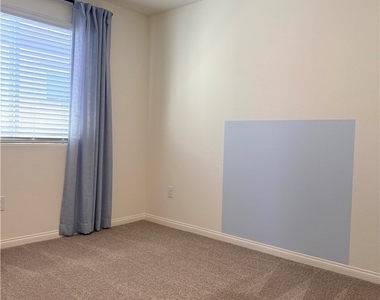 2626 Blue Dawn Falls Avenue - Photo Thumbnail 44