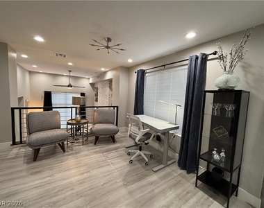 2784 Fountain Ridge Lane - Photo Thumbnail 6
