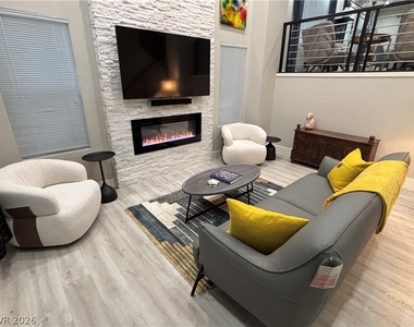 2784 Fountain Ridge Lane - Photo Thumbnail 13