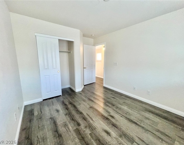 5014 Tunnel Falls Drive - Photo Thumbnail 23