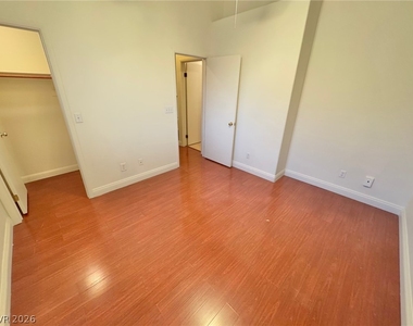 1249 Nevada Sky Street - Photo Thumbnail 8
