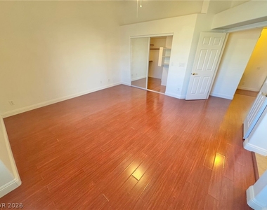 1249 Nevada Sky Street - Photo Thumbnail 12