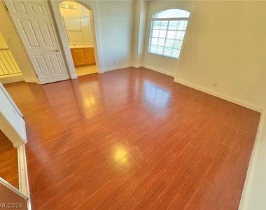 1249 Nevada Sky Street - Photo Thumbnail 15