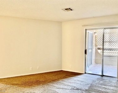 5061 Pioneer Avenue - Photo Thumbnail 15