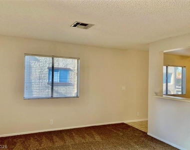5061 Pioneer Avenue - Photo Thumbnail 3