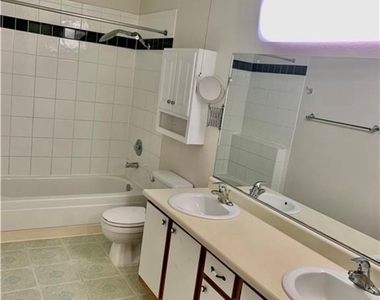 5061 Pioneer Avenue - Photo Thumbnail 18