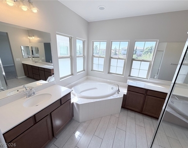 10025 Desert Bighorn Court - Photo Thumbnail 20