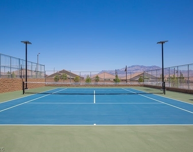 10025 Desert Bighorn Court - Photo Thumbnail 71
