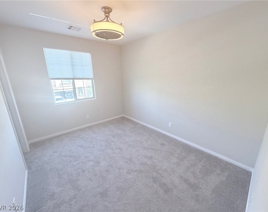 10025 Desert Bighorn Court - Photo Thumbnail 24