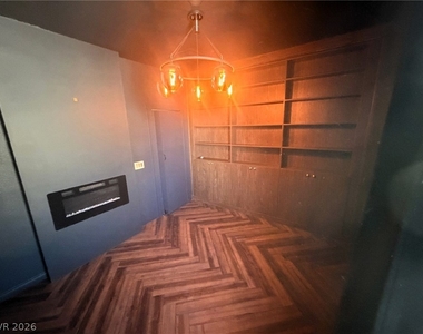 10025 Desert Bighorn Court - Photo Thumbnail 27