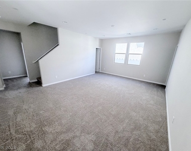 10025 Desert Bighorn Court - Photo Thumbnail 14
