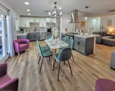 3113 Black Forest Drive - Photo Thumbnail 8