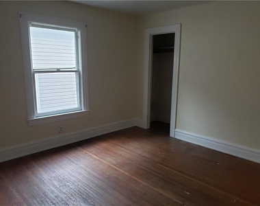 36 Berkshire Street - Photo Thumbnail 8