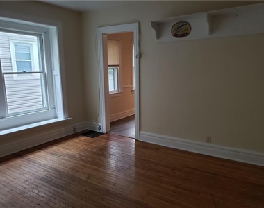 36 Berkshire Street - Photo Thumbnail 9