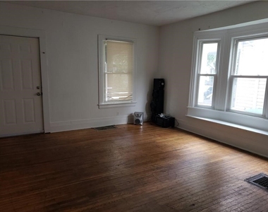 36 Berkshire Street - Photo Thumbnail 3