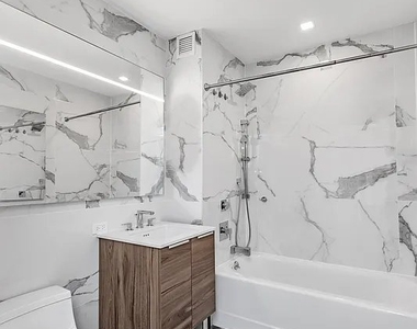171 Suffolk Street - Photo Thumbnail 8