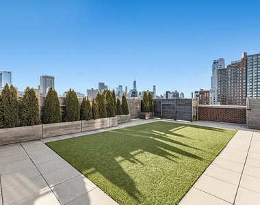 171 Suffolk Street - Photo Thumbnail 16