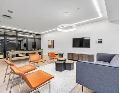 171 Suffolk Street - Photo Thumbnail 15