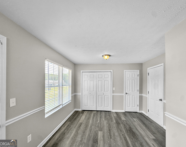 178 Marsh Glen Drive - Photo Thumbnail 4