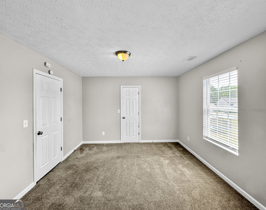 178 Marsh Glen Drive - Photo Thumbnail 12