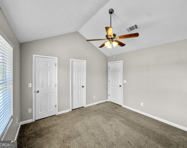 178 Marsh Glen Drive - Photo Thumbnail 8