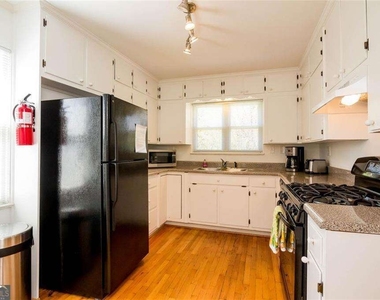 1538 Beech Valley Way - Photo Thumbnail 9