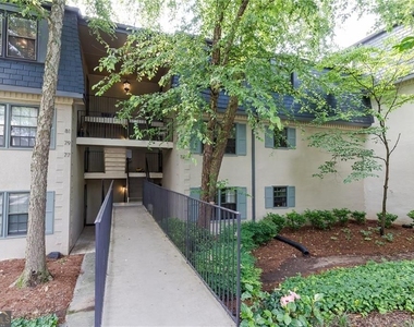 82 Montre Square Nw - Photo Thumbnail 6