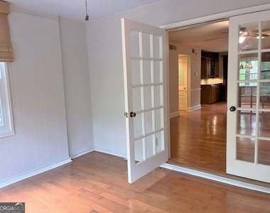 82 Montre Square Nw - Photo Thumbnail 11