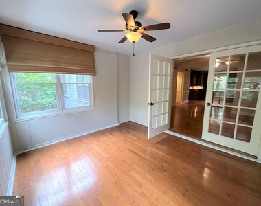 82 Montre Square Nw - Photo Thumbnail 12