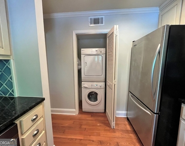 82 Montre Square Nw - Photo Thumbnail 33