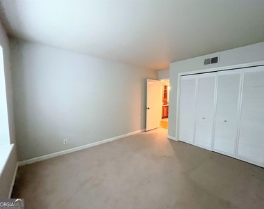 82 Montre Square Nw - Photo Thumbnail 29