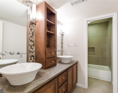 82 Montre Square Nw - Photo Thumbnail 22