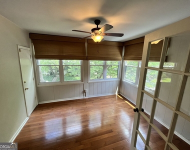 82 Montre Square Nw - Photo Thumbnail 32