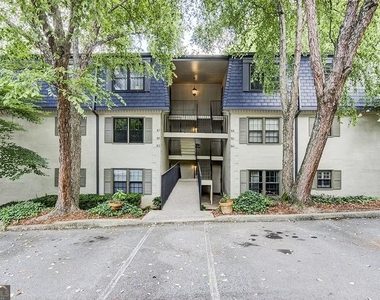 82 Montre Square Nw - Photo Thumbnail 45
