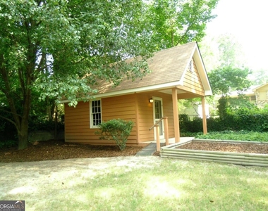 2604 Princess Lane Se - Photo Thumbnail 13