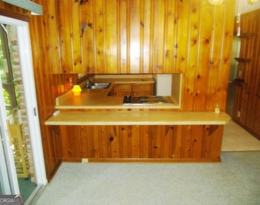 2604 Princess Lane Se - Photo Thumbnail 6