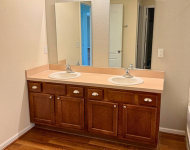 227 Brooklet Circle - Photo Thumbnail 32