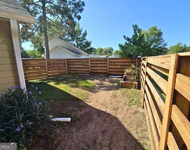 126 Ash Court - Photo Thumbnail 8