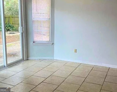 126 Ash Court - Photo Thumbnail 2