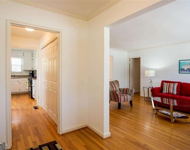 1536 Beech Valley Way Ne - Photo Thumbnail 6