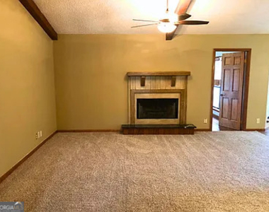 502 Hunt Club Road - Photo Thumbnail 3