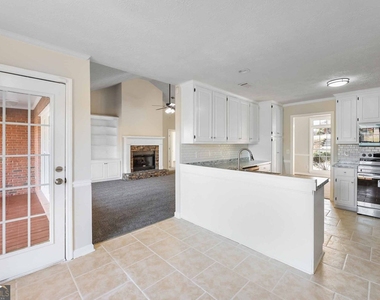 7988 Westlake Drive - Photo Thumbnail 18