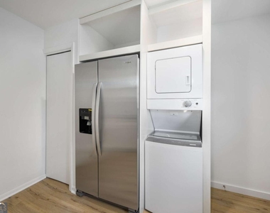 1170 Greenwich Street Sw - Photo Thumbnail 6