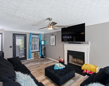 1459 Bridgewater Branch - Photo Thumbnail 3