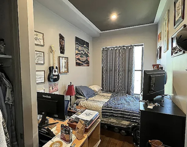 228 Jefferson St - Photo Thumbnail 1