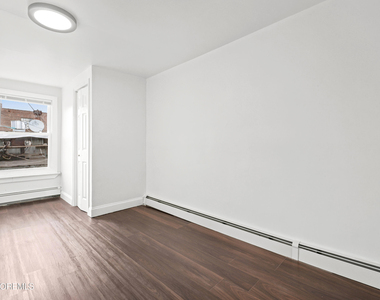 198 New Brunswick Avenue - Photo Thumbnail 15