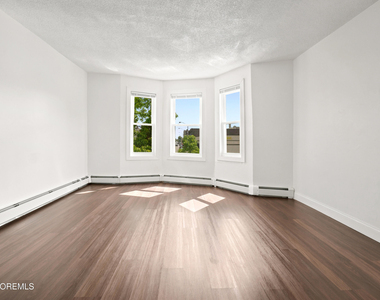 198 New Brunswick Avenue - Photo Thumbnail 9