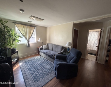 28 New Monmouth Road - Photo Thumbnail 7