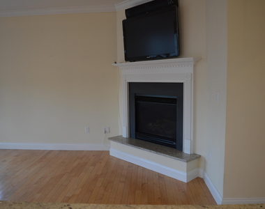 606 Park Avenue - Photo Thumbnail 16