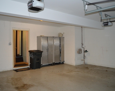 606 Park Avenue - Photo Thumbnail 31